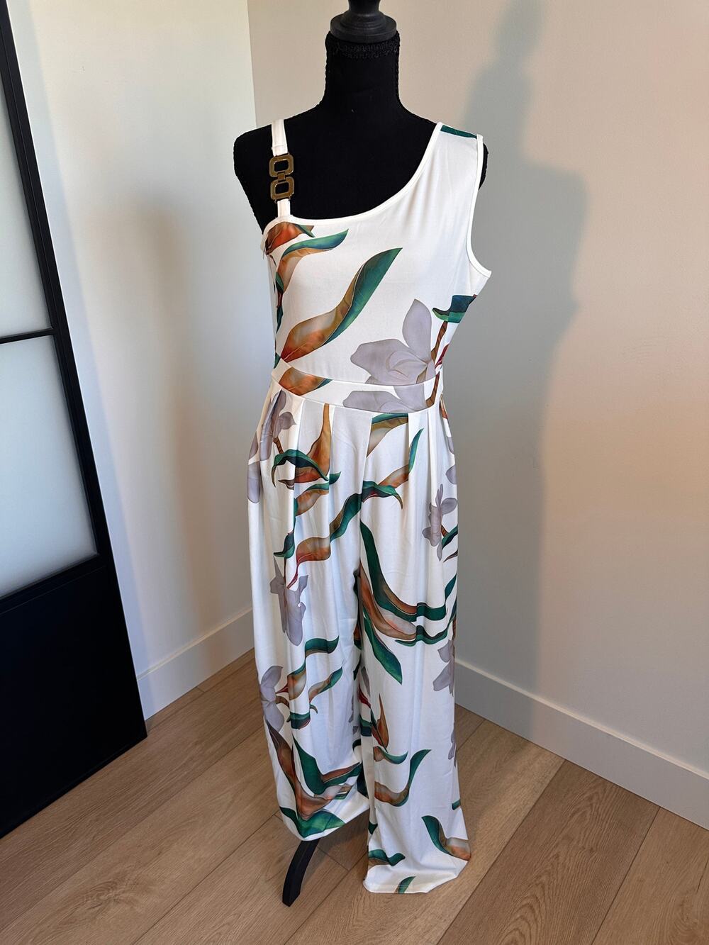 Tropical Asymmetrical Jumper with Metal Detailing and Zipper Closure Size L